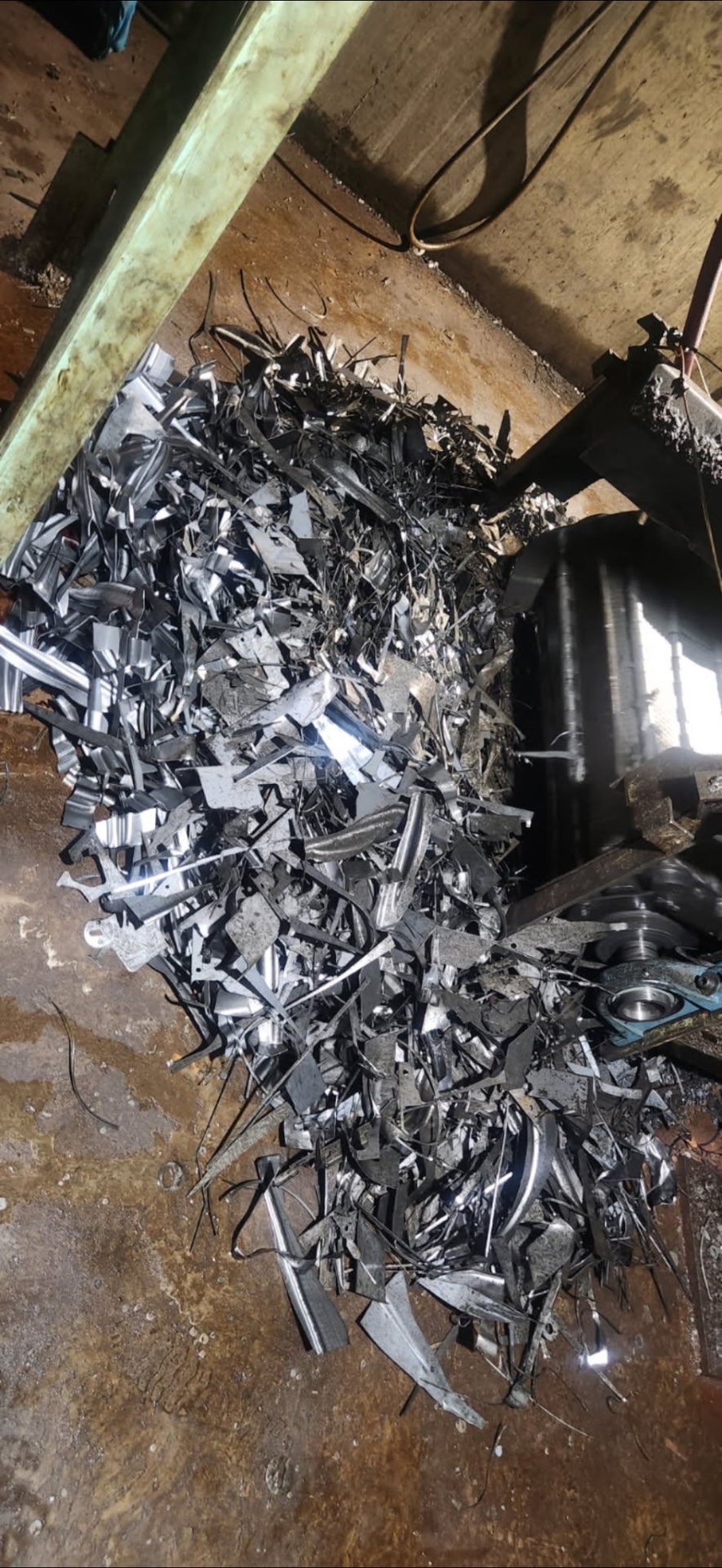 On-site metal scrap handling at press operation